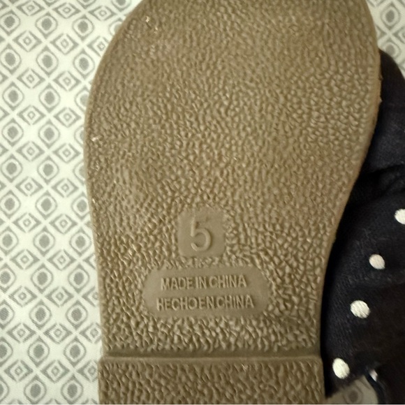 Old Navy Bundle of Two Baby & Toddler Sandals and Shoes Blue and Black Polka Dot - Picture 5 of 9